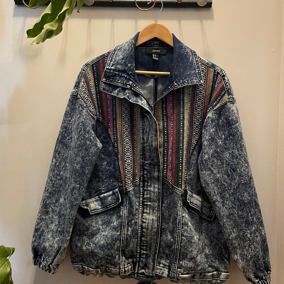 Rare Forever 21 Southwestern Aztec Denim Jacket | Vintage Wash, Oversized Medium - Picture 6 of 10